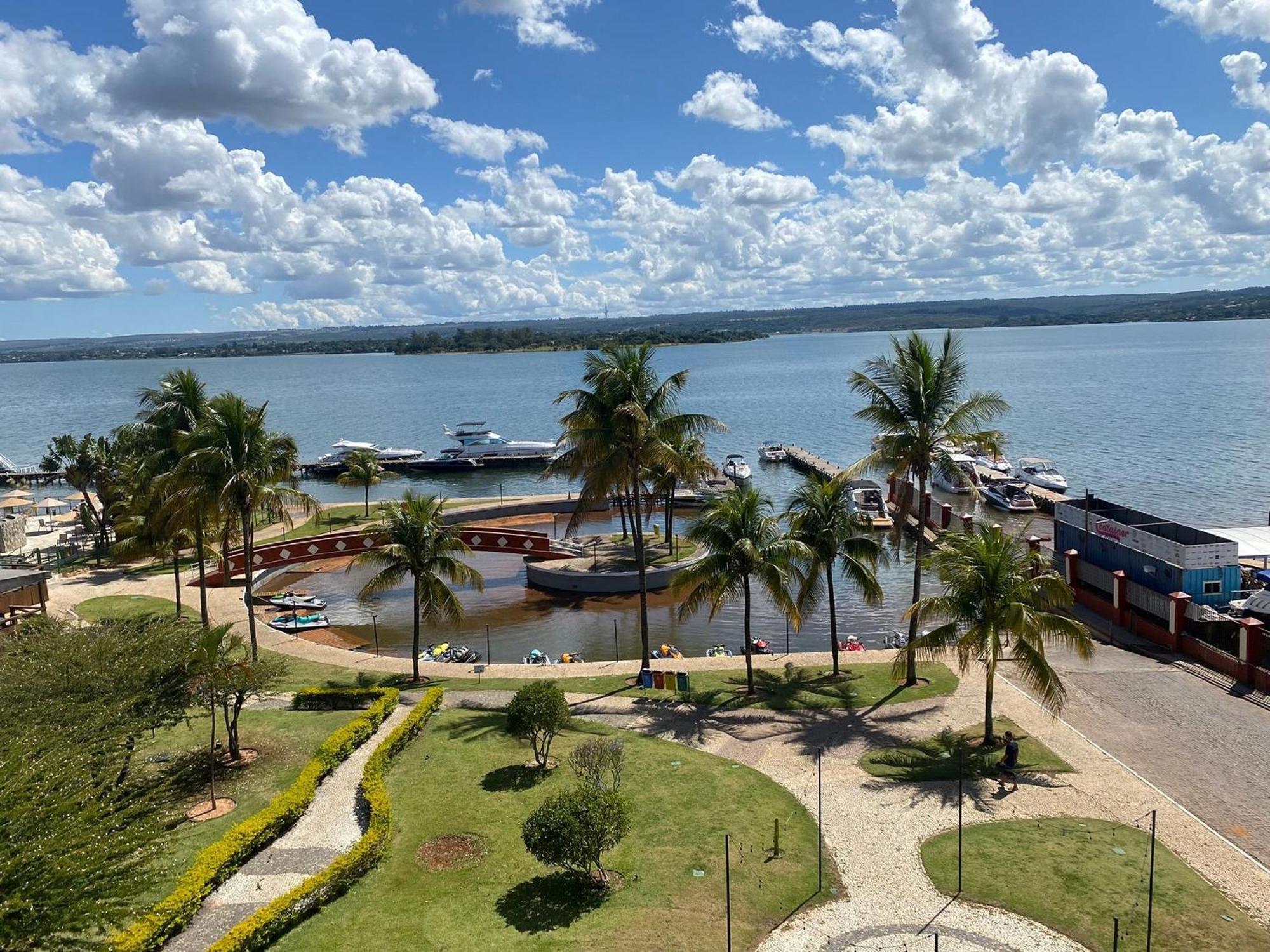 Flat Beira Lago No Centro De Bsb Бразилиа Экстерьер фото